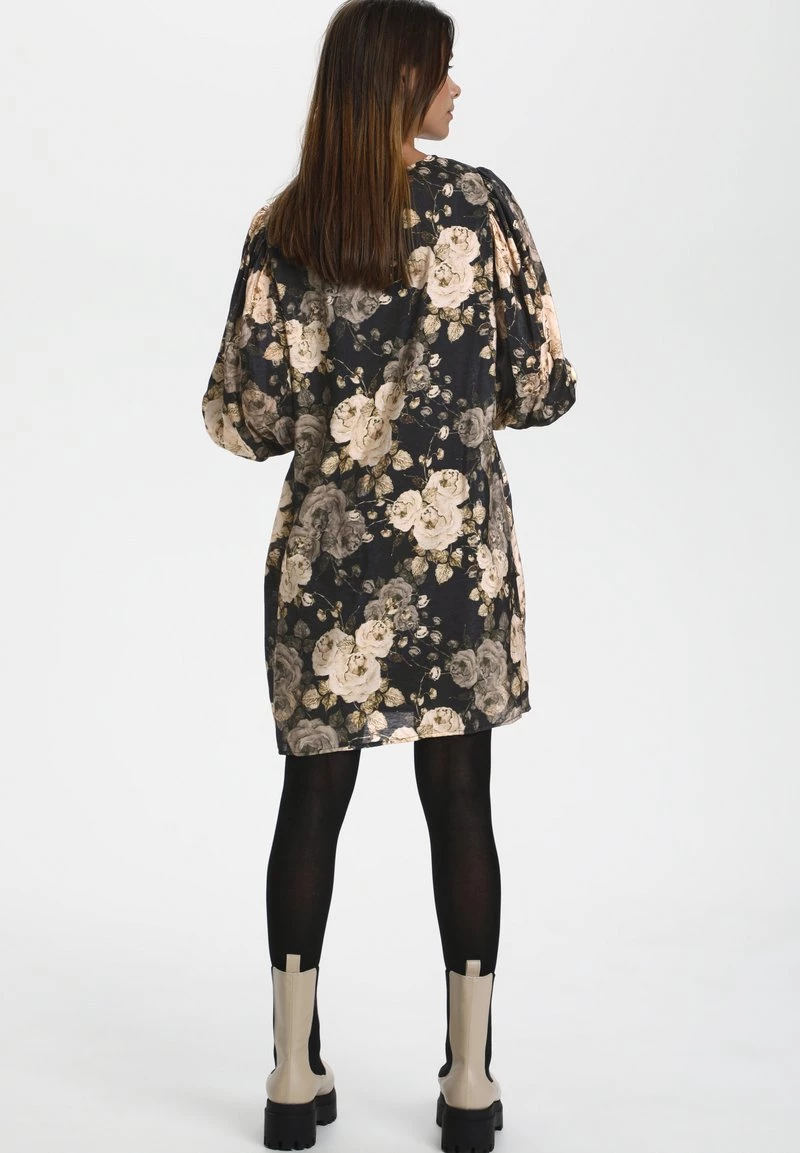 Cream Robe De Jour White Rose Midnight 3 Cream Robe De Jour White Rose Midnight – Image 3