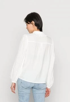 Cream Femme CRJULIA Blouse Snow White -Cream Soldes Boutique 088b4256ee784e4da27e8ef56a9e6c29