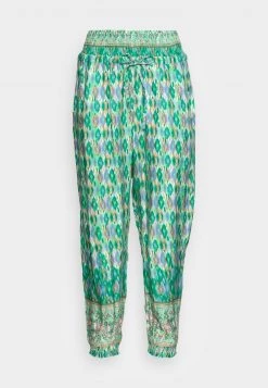 Cream Femme WILLOW PANT Pantalon Classique Ethnic Ikat Green 8 Cream Femme WILLOW PANT Pantalon Classique Ethnic Ikat Green -Cream Soldes Boutique 0a3733e1d7d74feebe5cf37ee1f504e4