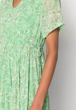 Cream Femme KINIA ALINE DRESS KIM FIT Robe De Jour Light Grass Green -Cream Soldes Boutique 0ad892f1426e4a1087e1517327ce0710