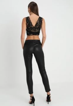 Cream Femme GLAZE Débardeur Pitch Black -Cream Soldes Boutique 0d3f778bd1ef401594e45e5a3a6e44a4