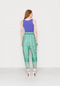 Cream Femme WILLOW PANT Pantalon Classique Ethnic Ikat Green 7 Cream Femme WILLOW PANT Pantalon Classique Ethnic Ikat Green -Cream Soldes Boutique 0d5dd3d375f6403781cb60453bf8e30d