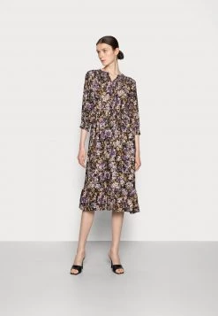 Cream Femme MAYSE DRESS Robe Chemise Nirvana