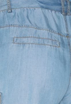 Cream Femme AMIRA PANTS Pantalon Classique Blue Denim 7 Cream Femme AMIRA PANTS Pantalon Classique Blue Denim -Cream Soldes Boutique 0eb56a7de9a4474787985b58ed154319