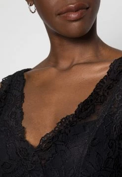 Cream Femme GLAZE Blouse Pitch Black -Cream Soldes Boutique 0f8fc83f4e274a6ca2c2d24b495f5f03