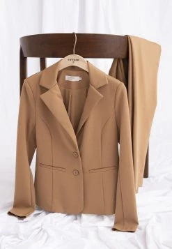 Cream Femme ANETT BLAZER Blazer Luxury Camel -Cream Soldes Boutique 21cdc1f426d24804b75823efd9de02ab