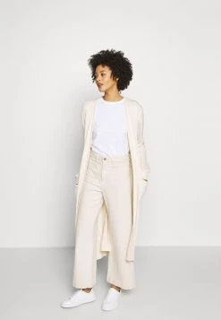 Cream SALLY Gilet Eggnog