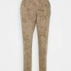 Cream Femme CRCINDY CHINO PANT Chino Silver Mink