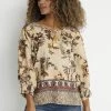 Cream Femme KIMMIA Blouse Moonstone Flower Patch
