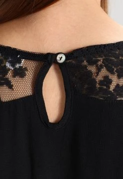 Cream KALANIE BLOUSE Blouse Pitch Black -Cream Soldes Boutique 3aeb65dda919459aab2334bd1d080cae