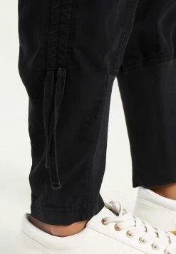 Cream NANNA PANTS Pantalon Classique Solid Black Femme -Cream Soldes Boutique 425bf4ec28d6472dad806fc13fc32f74