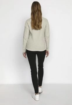 Cream CRSILLAR Pullover Oatmeal Femme 8 Cream CRSILLAR Pullover Oatmeal Femme -Cream Soldes Boutique 44a0263e4a824bcbb2eee7887637883f