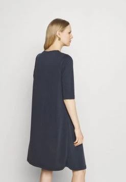 Cream Femme MODALA DRESS MOLLIE FIT Robe En Jersey Total Eclipse -Cream Soldes Boutique 477515cea27f4b158fe7373daac4d5bc