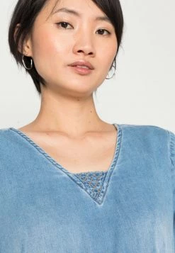 Cream CRCYRENA DRESS KIM FIT Robe De Jour Medium Blue Denim Femme -Cream Soldes Boutique 49c3b813ba13467a8b1cf437b0235b95