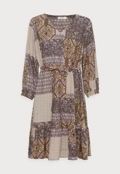Cream SANI DRESS Robe De Jour Seaturtle Patchwork -Cream Soldes Boutique 4d1aceec8e02424c936dc618f597a662
