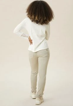 Cream Femme CRCARA LS T Shirt à Manches Longues Eggnog -Cream Soldes Boutique 4e93108af5464f3aa6aeda2959feff54