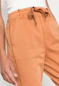 Cream CRDONNE PANT Pantalon Classique Bran Femme 9 Cream CRDONNE PANT Pantalon Classique Bran Femme -Cream Soldes Boutique 4fa27a7d83944157bd91053f50ad4284