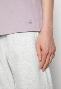 Cream NAIA T Shirt Basique Nirvana 9 Cream NAIA T Shirt Basique Nirvana -Cream Soldes Boutique 540529eb8824400b9642c8753075d552