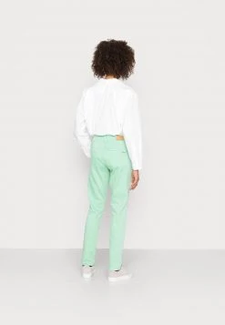 Cream Femme CRCINDY PANT Chino Light Grass Green -Cream Soldes Boutique 5d2ed6f6b56243259fd80313a47c503e