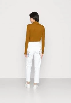 Cream CRRINO ANKL JEANS COCO FIT Jean Droit Snow White Femme -Cream Soldes Boutique 63789256dd7941ccbb632b5276fd17a3