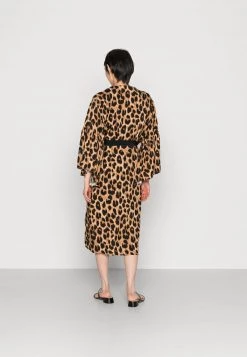 Cream CRTUMYS KIMONO Veste Légère Leopard Femme -Cream Soldes Boutique 65b67c3ed26e4f128791c272888ce320