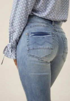 Cream Femme KAMMIE BAIILY FIT Jean Slim Soft Blue Denim -Cream Soldes Boutique 6b6f71f08d3d49fc86fc7f89cd36c7e3