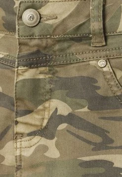 Cream CRPENORA SKIRT Jupe Crayon Green Camou Femme 10 Cream CRPENORA SKIRT Jupe Crayon Green Camou Femme -Cream Soldes Boutique 74286f8d9ca7403a88ee5cf4b06273c1