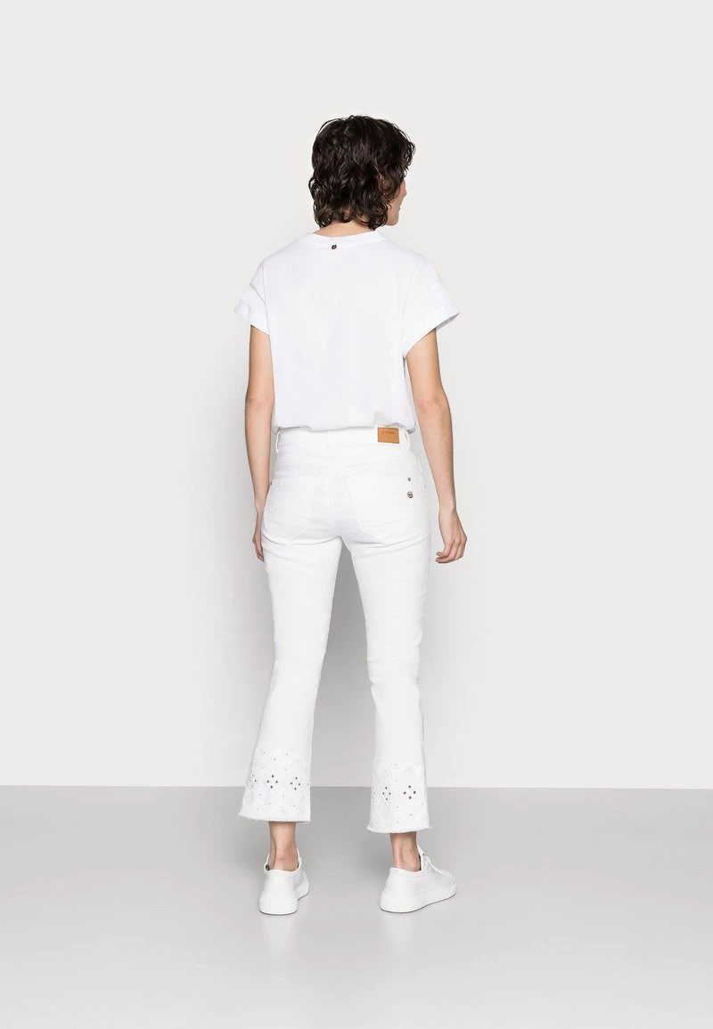 Cream Jean Bootcut Snow White 3 Cream Jean Bootcut Snow White – Image 3