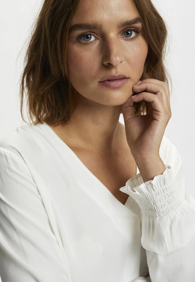 Cream FENGCR Blouse Snow White Femme 4 Cream FENGCR Blouse Snow White Femme – Image 4