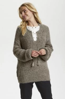 Cream Pullover Sea Turtle Femme