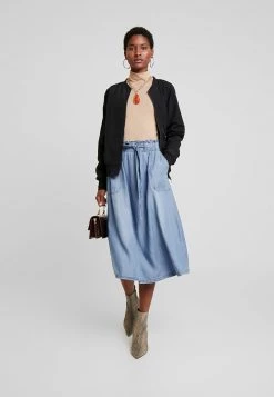 Cream Soldes Boutique -Cream Soldes Boutique 9169c101c56b468396c04b0d47cf4796