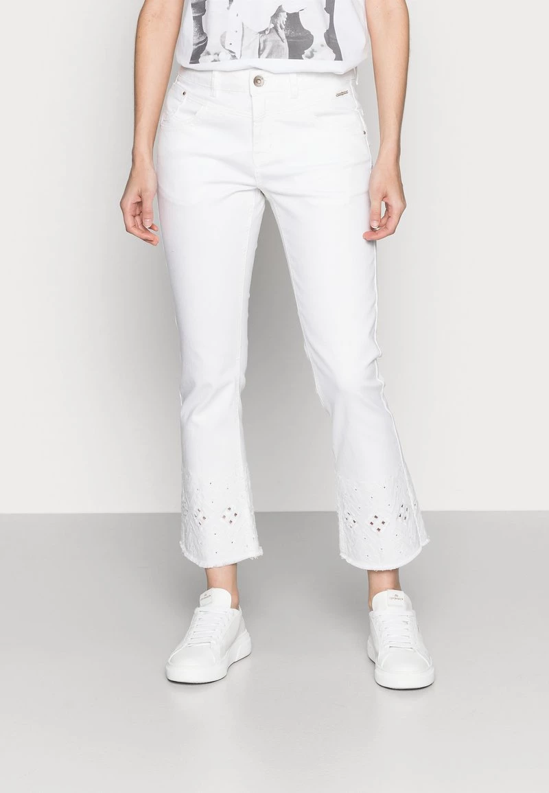 Cream Jean Bootcut Snow White 1 Cream Jean Bootcut Snow White