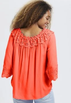 Cream Femme CRBEA Blouse Tangerine Tango -Cream Soldes Boutique a5f1ecc477a140fb884b70f3f893896e