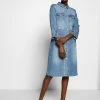 Cream ROSITA DRESS Robe En Jean Light Blue Denim Femme