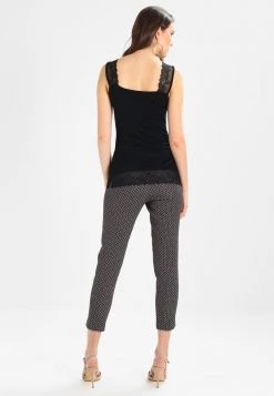 Cream Femme FLORENCE Débardeur Pitch Black 8 Cream Femme FLORENCE Débardeur Pitch Black -Cream Soldes Boutique aec5cc3149f443458571e2c6249e5c11