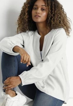 Cream Blouse Snow White Femme 9 Cream Blouse Snow White Femme -Cream Soldes Boutique b6ec2a9b149a4db097de9969ee8c923b