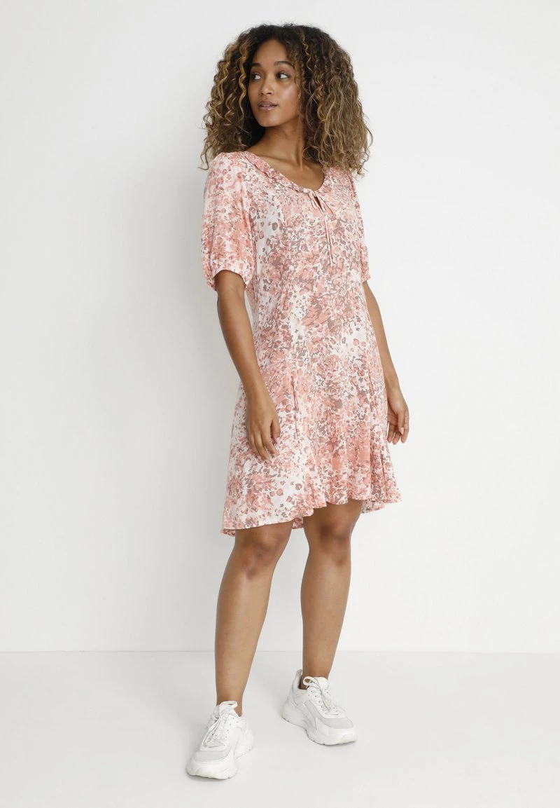 Cream Femme CRDAISY ZALLY FIT Robe De Jour Animal Camo Red 2 Cream Femme CRDAISY ZALLY FIT Robe De Jour Animal Camo Red – Image 2