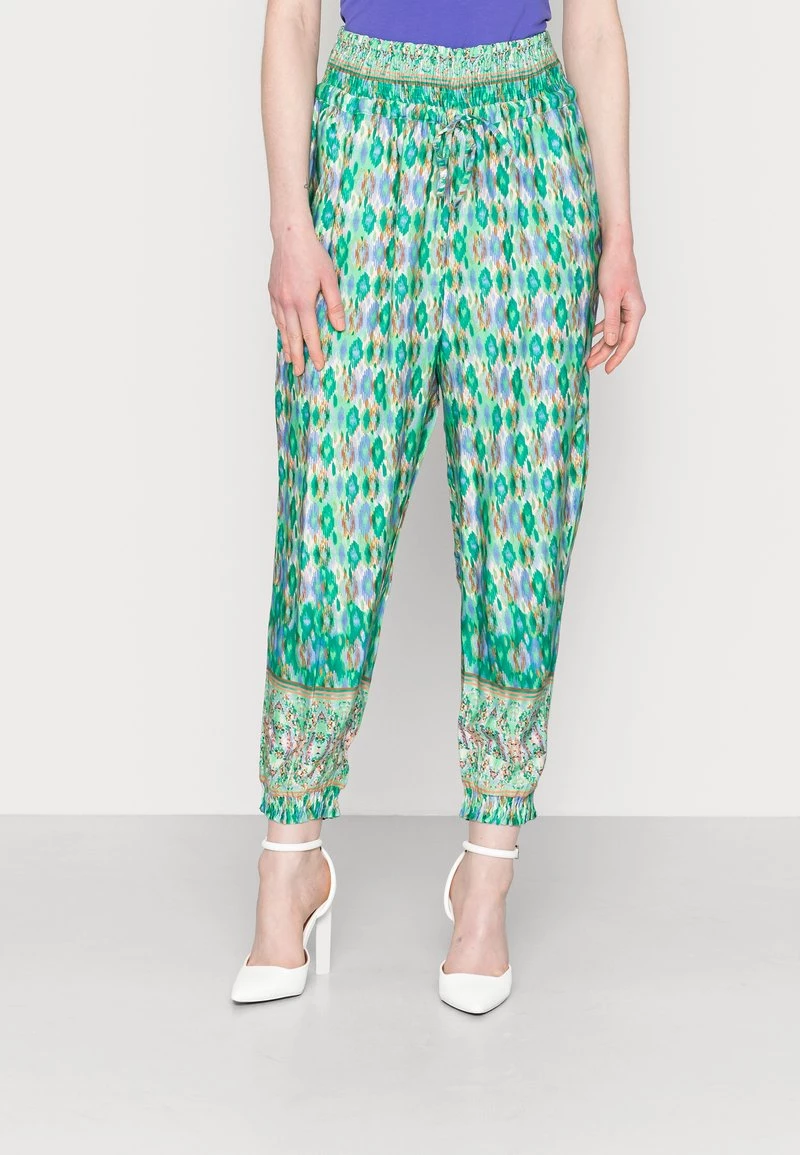 Cream Femme WILLOW PANT Pantalon Classique Ethnic Ikat Green 1 Cream Femme WILLOW PANT Pantalon Classique Ethnic Ikat Green