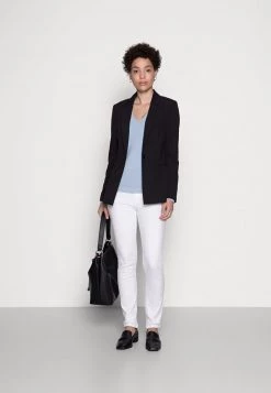 Cream Femme SILLAR Pullover Brunnera Blue -Cream Soldes Boutique b74e8bc0cbab41cf934351eeef9d1ab4