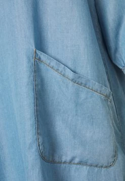 Cream AMIRA POCKET TUNIC Tunique Blue Denim Femme -Cream Soldes Boutique c2ca54b155b14d0d93e599067d06672c