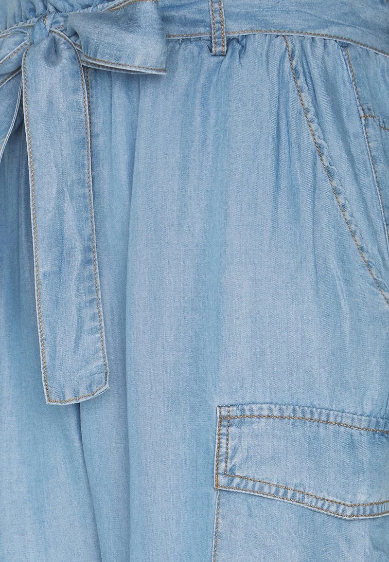 Cream Femme AMIRA PANTS Pantalon Classique Blue Denim 3 Cream Femme AMIRA PANTS Pantalon Classique Blue Denim – Image 3