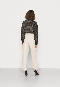 Cream Femme HAGGIS PANT Pantalon Classique Silver Cloud 7 Cream Femme HAGGIS PANT Pantalon Classique Silver Cloud -Cream Soldes Boutique c5e9321e4b894fb6b4bd93b87bafb40f