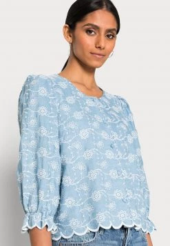 Cream Femme DOMI JACKET Blouse Light Blue -Cream Soldes Boutique c79f13dbae314dc291b00f568cd220d9