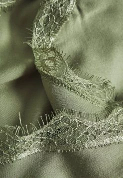 Cream ALENA Blouse Oil Green Femme -Cream Soldes Boutique cd9d6850e9df4ee182c4bdb760e49a98