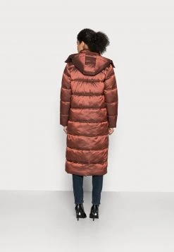 Cream GAIAGRO LONG JACKET Veste D'hiver Mahogany Shiny Femme -Cream Soldes Boutique d01b514dbb9347089cd87202e7d8203e