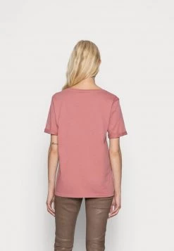 Cream RORY T Shirt Imprimé Withered Rose -Cream Soldes Boutique dfb4abaca6a54c80a26d6fe4d8b1c281