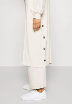 Cream SALLY Gilet Eggnog -Cream Soldes Boutique eaf8cd27a07c4394a0d23ae55ffe2415