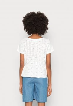 Cream Femme ARI T Shirt Imprimé Snow White -Cream Soldes Boutique ece40acd61d149bb9a95ca262f318f39