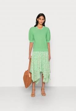 Cream Femme SILLAR Pullover Light Grass Green -Cream Soldes Boutique f1d9c5bbaf2f4dcdaa2c4b4be7b0c4c6