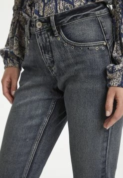 Cream Jean Slim Heavy Denim Femme -Cream Soldes Boutique f50fdf59a68d435ba1f30d266250c6c7